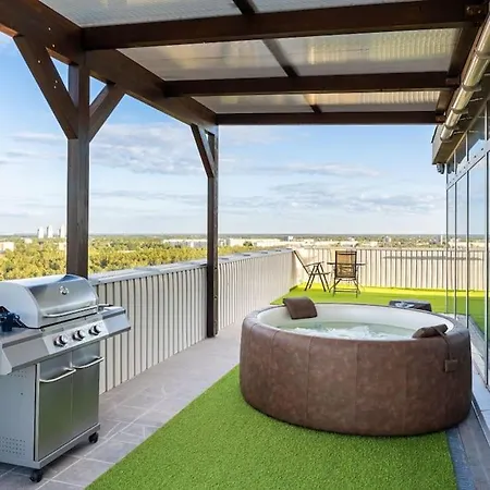 Sky Penthouse *